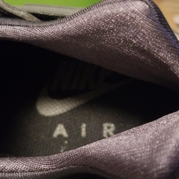 Nike Air Huarache. Size 10 - Picture 9 of 10